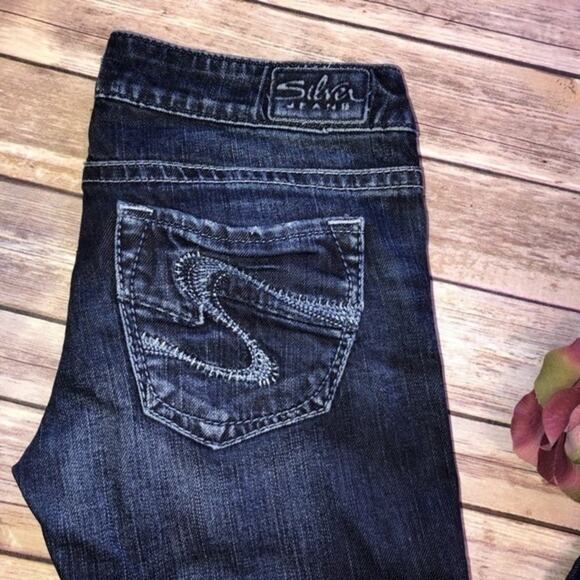 Silver Tuesday 20” Mid Rise Boot Jeans 26/33 EUC - Picture 4 of 8
